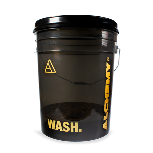 Alchemy Transparent Black Wash Bucket With Screw Lid, Grit Guard & Gold Decals