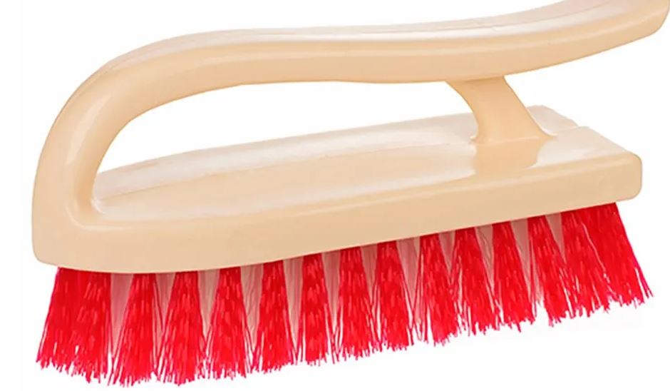 D-SHAPED UPHOLSTERY BRUSH
